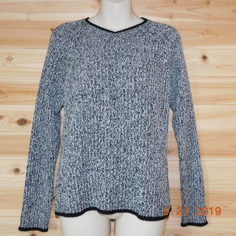 Carolyn Taylor black/white marled v neck sweater …